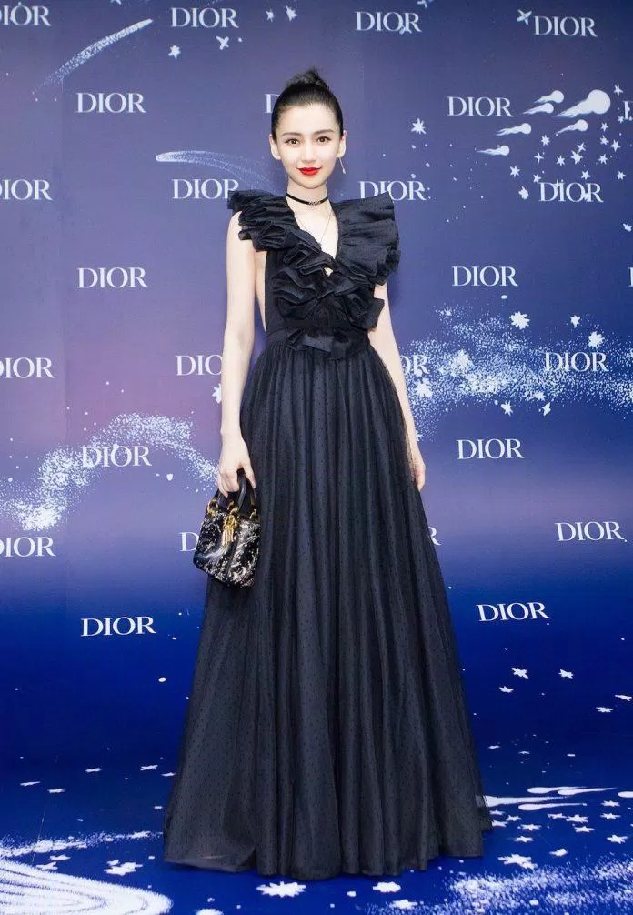 Angelababy thu hút mọi ánh nhìn (Nguồn: Internet)