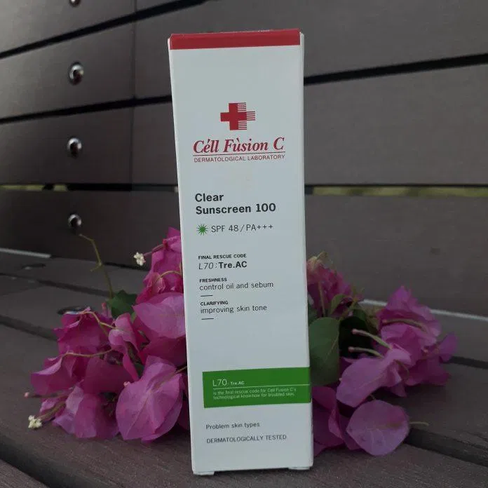 Vỏ hộp thoạt nhìn có bao bì giống kiểu một nhãn hàng dược phẩm (ảnh: BlogAnChoi).