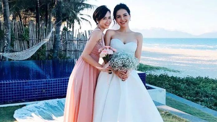 Phanh Lee tự makeup trong ngày cưới (Nguồn: Internet)