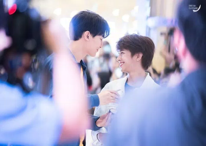 Còn ngoài đời thật thì luôn là bầu không khí hồng phấn đầy yêu thương. (ảnh: Internet)