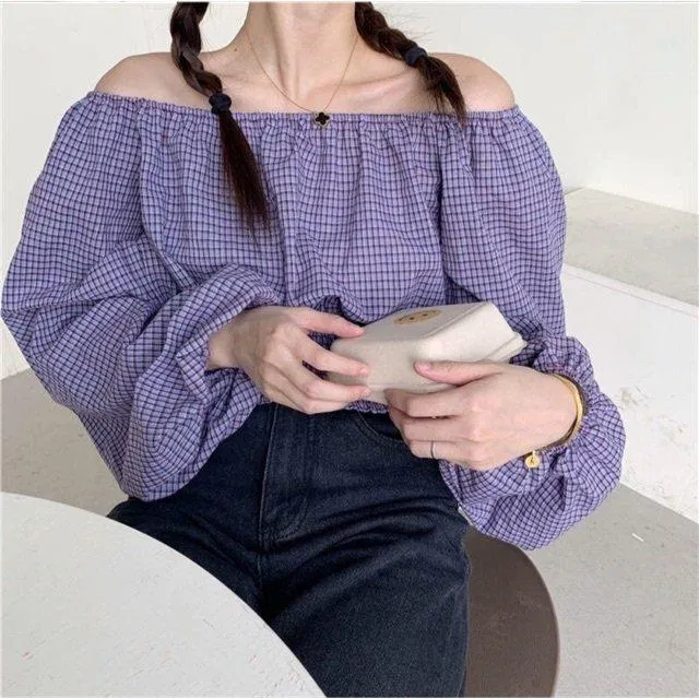 Những chiếc Croptop tím thanh lịch cũng đang là gam màu trend trong năm 2020