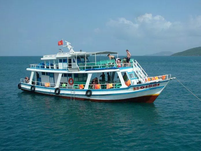 Lặn biển, phơi nắng, câu cá ở những bãi biển đẹp nhất nhì của Việt Nam (ảnh Internet) Lặn biển, phơi nắng, câu cá ở những bãi biển đẹp nhất nhì của Việt Nam (ảnh Internet)