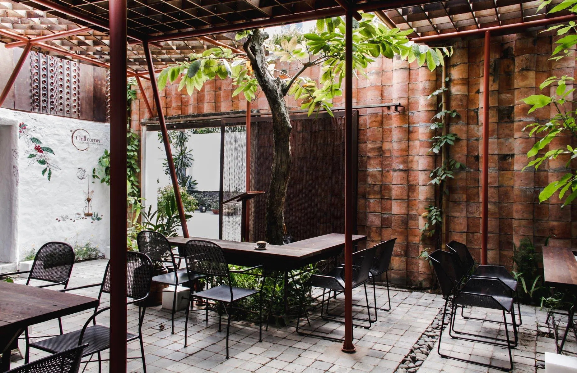 Quán có phong cách nhẹ nhàng, thân thiện với thiên nhiên (Nguồn: Facebook Chill Corner)