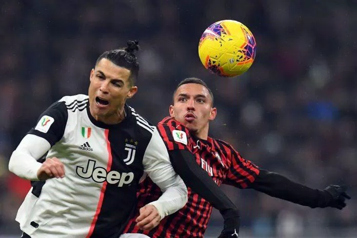 Ismael Bennacer tranh chấp với Ronaldo.  Ảnh: Internet