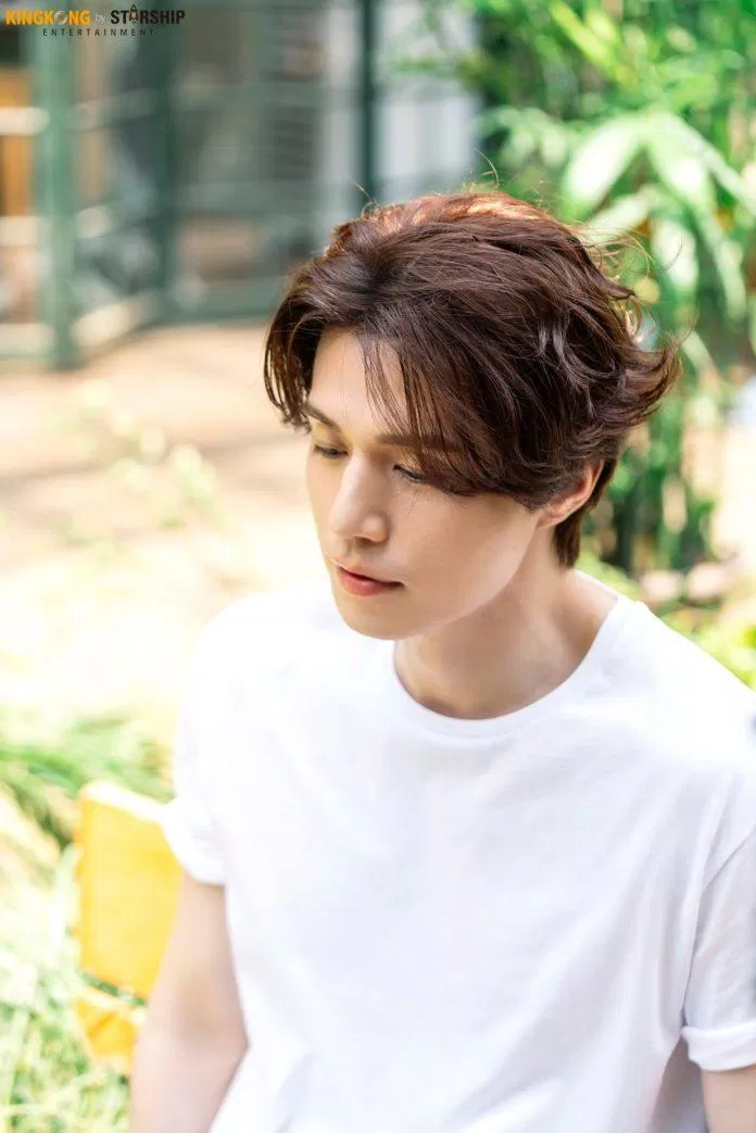 Dù ở góc ảnh nào, chàng mỹ nam cũng luôn khiến người hâm mộ không thể rời mắt (Nguồn: Internet).