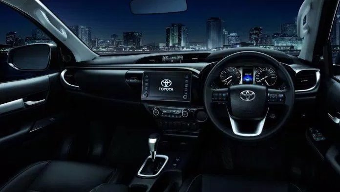 Nội thất Toyota Hilux 2021 (nguồn: Internet)