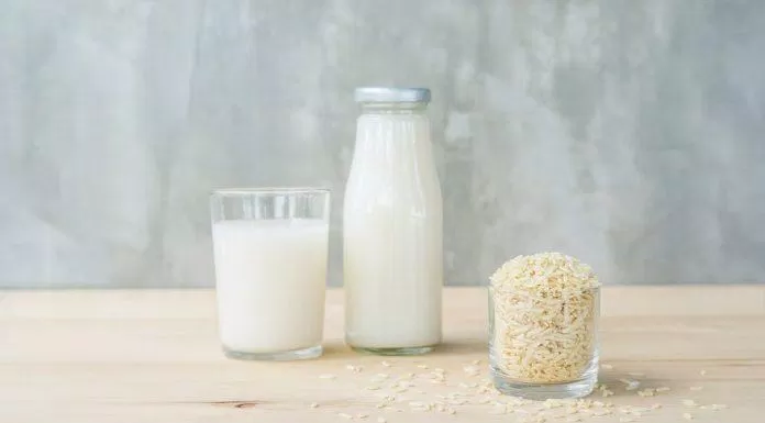 Nước vo gạo giúp làm trắng da một cách thần tốc