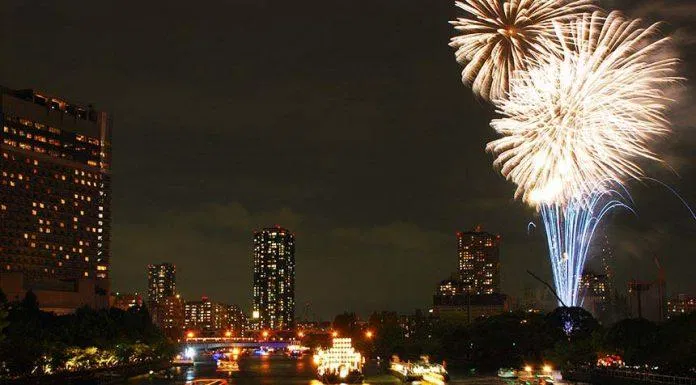 Lễ hội pháo hoa Osaka Tenjin