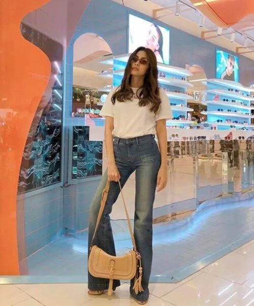 Quần jeans loa mix áo phông
