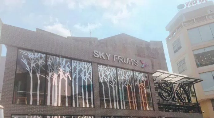 Sky fruits là quán tích hợp nhiều loại đồ uống, đặc biệt là kem bơ và trà hoa cũng như nhiều loại cà phê độc đáo khác (Nguồn: Facebook SKY Fruits )