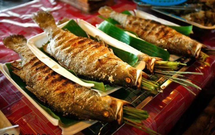 Nhà hàng nổi tiếng phục vụ các món ăn truyền thống (Nguồn: Sol Bungalows)