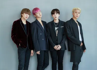 Winner tiếp tục hoạt động với 4 thành viên còn lại (Ảnh: Koreaboo) Winner tiếp tục hoạt động với 4 thành viên còn lại (Ảnh: Koreaboo)