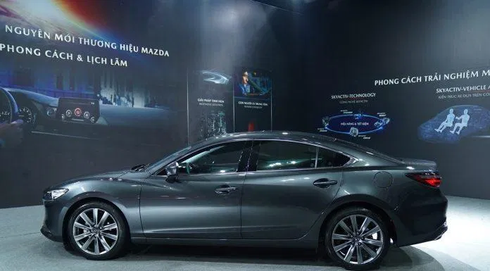 Phần thân Mazda 6 2020 (nguồn: Internet)