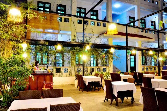 Khách sạn Thiên Mã có view ăn uống và thư giản vô cùng thoải mái (Ảnh: Internet).