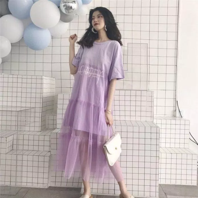 Muốn sành điệu, ấn tượng và trendy, đây chính là mẫu váy tím lilac dành cho bạn. (Ảnh: Internet)