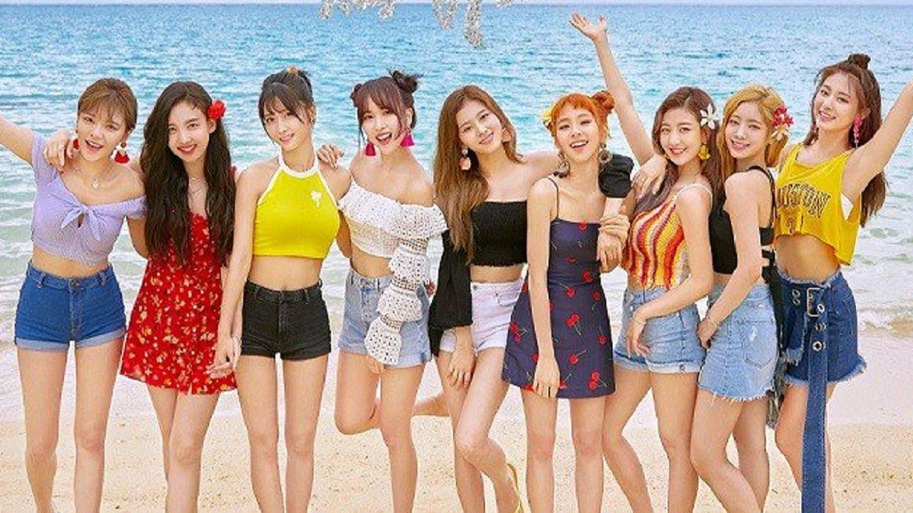Ca khúc “Dance the night away” của TWICE giúp bạn quên đi gánh nặng hàng ngày. (Nguồn: Internet)