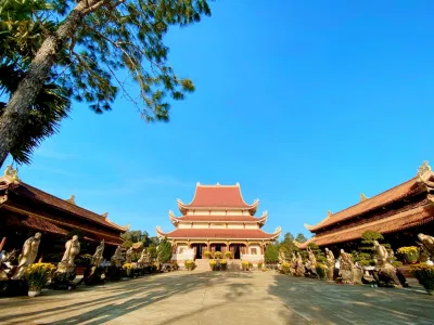 Vẻ đẹp của chùa Khánh Lâm (Nguồn: BlogAnChoi) Vẻ đẹp của chùa Khánh Lâm (Nguồn: BlogAnChoi)