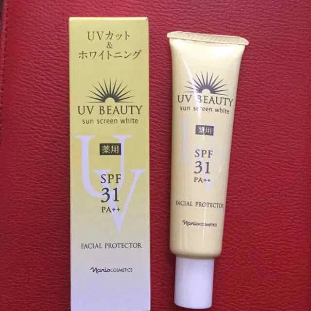 Review sữa chống nắng Naris UV BEAUTY Sun Screen White SPF31 PA ++ - Thiết kế