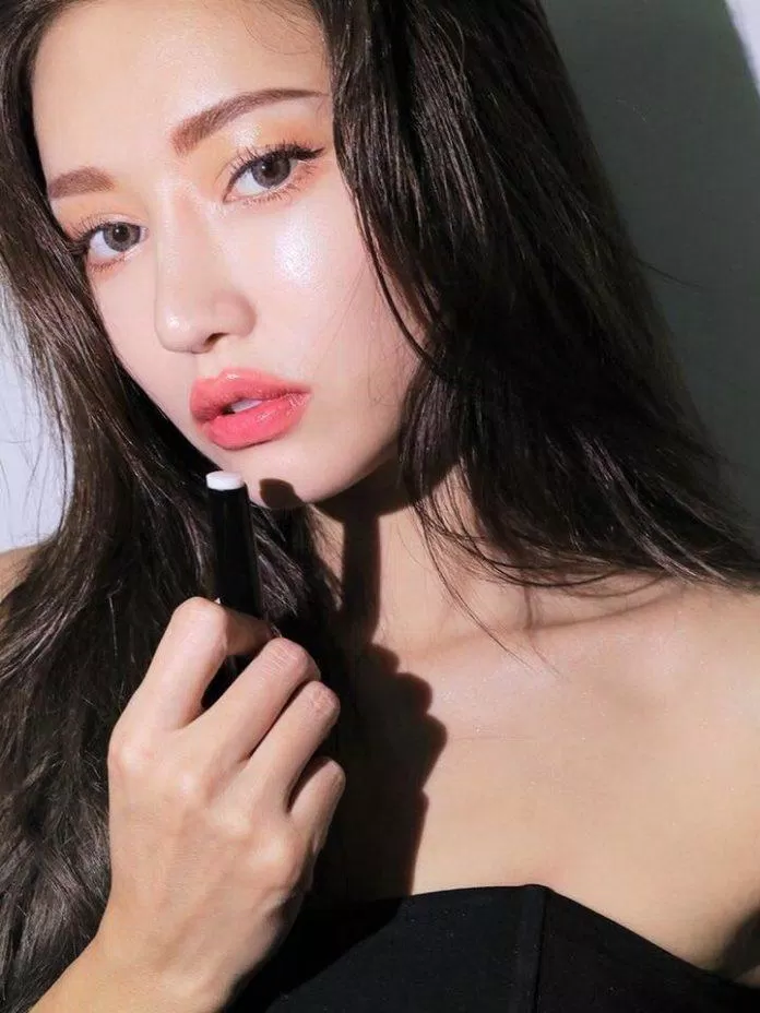 Son 3CE Plumping Lips màu Clear