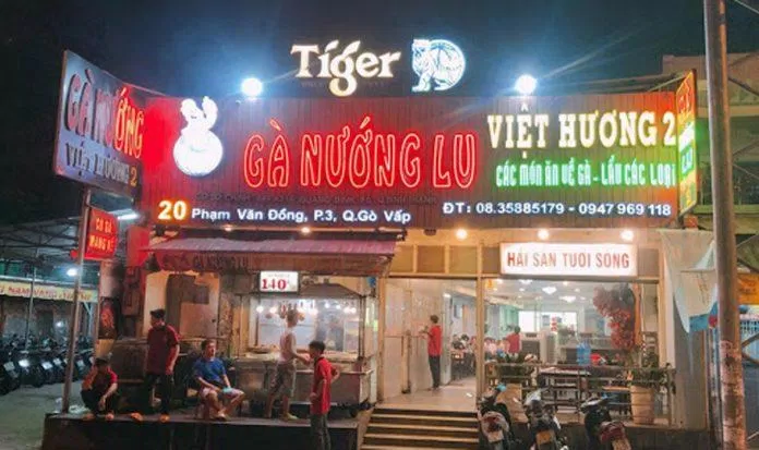 Nếu là tín đồ ẩm thực về gà thì Gà Nướng Lu Việt Hương là một địa điểm thích hợp dành cho bạn (Nguồn: Facebook Gà Nướng Lu Việt Hương).