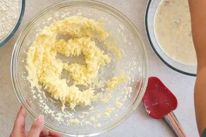 Cách làm bánh chuối caramel từ chuối chín vừa đẹp vừa ngon bánh chuối bánh chuối caramel cách làm cách làm bánh cách làm bánh chuối caramel caramel dinh dưỡng Erren s Kitchen học làm bánh tại nhà làm bánh nguyên liệu Sổ tay học nấu ăn tự học làm bánh