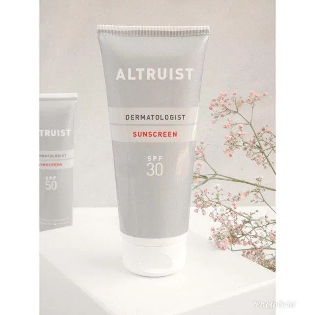 Thiết kế, bao bì của kem chống nắng Altruist Dermatologist Sunscreen SPF30. (Nguồn: Internet.)