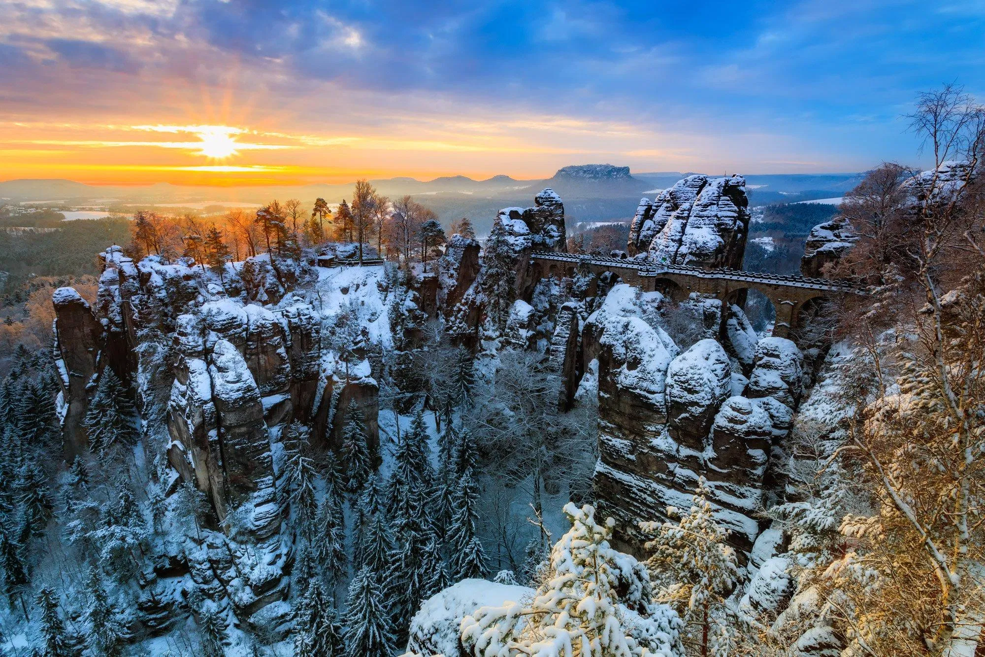 Cầu Bastei - Vườn quốc gia Sächsische Schweiz (Ảnh: Internet)