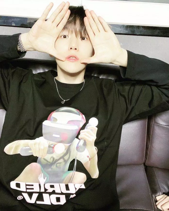 Beakhyun (EXO) sở hữu một làn da trắng mịn. (Nguồn: Internet)