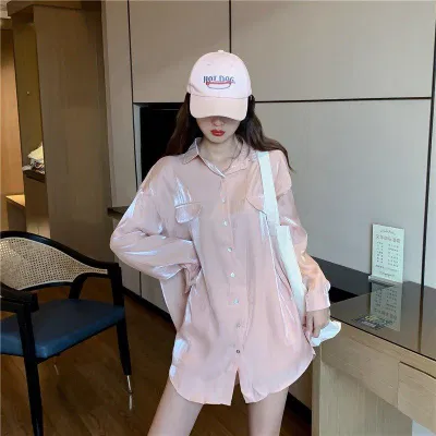 Những cô nàng cá tính thì không nên bỏ qua cửa ải : Phối sơ mi giấu quần đâu nhé. (nguồn ảnh: Internet) Những cô nàng cá tính thì không nên bỏ qua cửa ải : Phối sơ mi giấu quần đâu nhé. (nguồn ảnh: Internet)