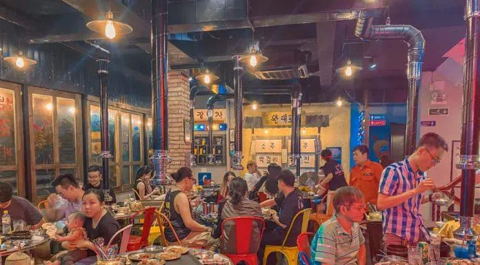 Không gian ở Bros BBQ mang lại phong cách Hàn Quốc đúng chuẩn (Nguồn: Facebook Bros BBQ)