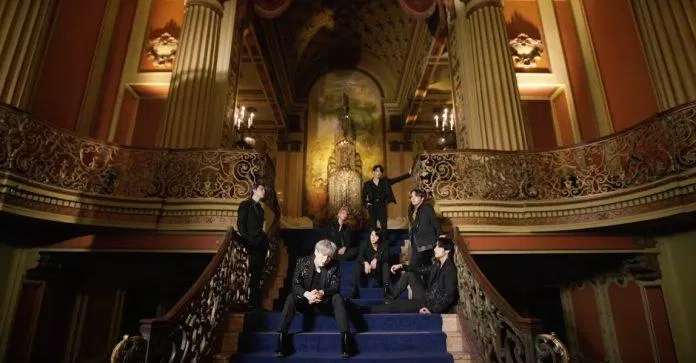 BTS với hình tượng thiên nga đen trong ca khúc Black Swan. (Nguồn: Internet)