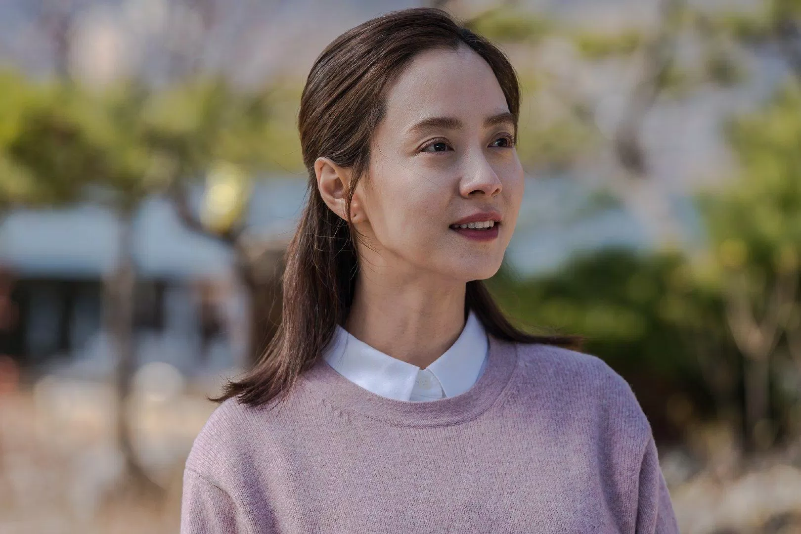 Song Ji Hyo có màn lột xác hoàn hảo trong Kẻ xâm nhập (Nguồn: Internet)