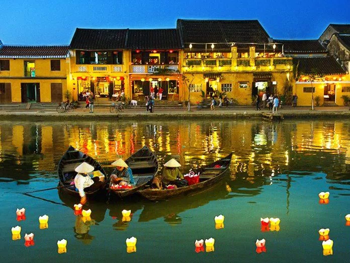 Nét đẹp cổ kính của Phố Cổ Hội An ( ảnh : internet )