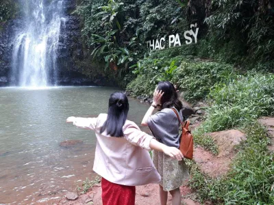 Du lịch thác Pa Sỹ (Nguồn: BlogAnChoi)