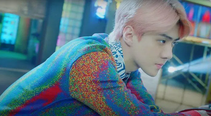Góc nghiêng thần thánh của Sehun. (Ảnh: Internet)