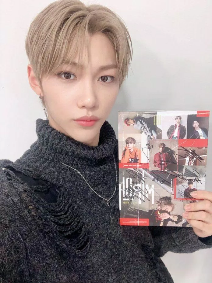 Felix (Stray Kids) sở hữu làn da trắng sáng. (Nguồn: Internet)