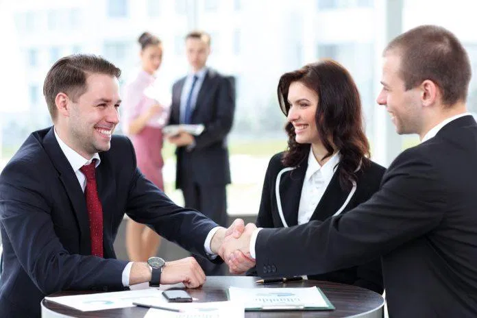 giao tiếp nhiều hơn