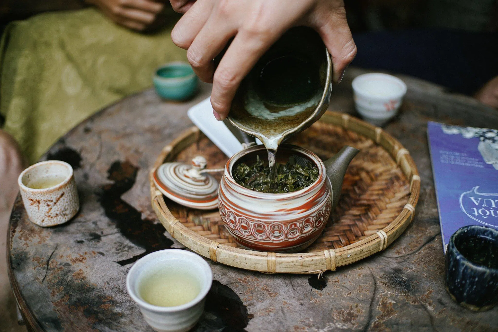 Cách pha chế trà thật tuyệt tại quán