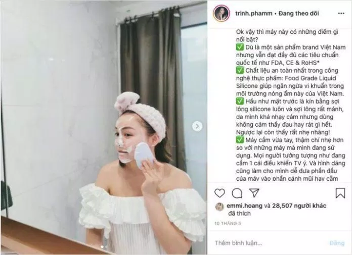 Review máy rửa mặt của Beauty Blogger Trịnh Phạm. (Nguồn: BlogAnChoi)