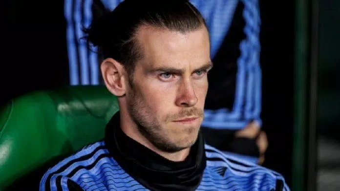 Gareth Bale đang chiến đấu vì sự nghiệp của bản thân tại Tây Ban Nha.