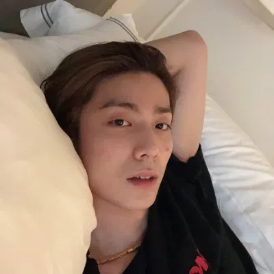 Hwiyoung (SF9) sở hữu một làn da khỏe. (Nguồn: Internet)