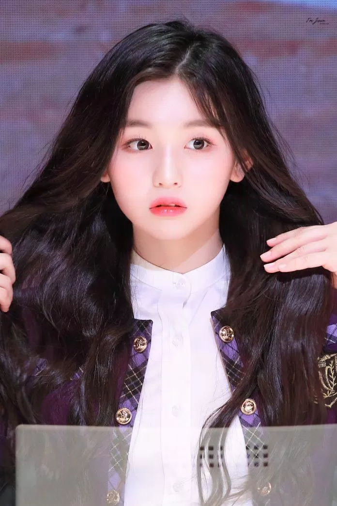 Jieun được cho là có nét giống Nayeon. (Nguồn: Internet) Jieun được cho là có nét giống Nayeon. (Nguồn: Internet)