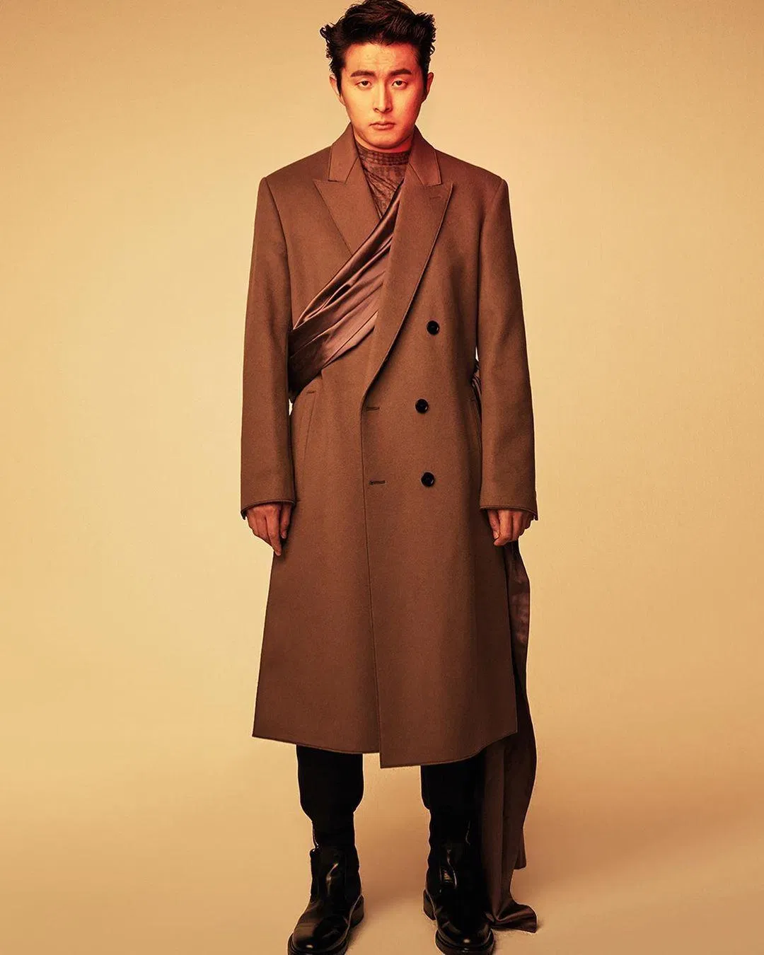 Thần thái khác hẳn của Kian84 trên tạp chí