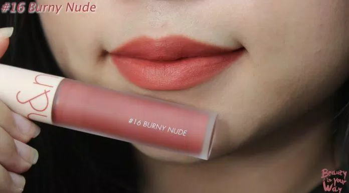 Berry Nude là sắc hồng đất nhẹ nhàng, mang hơi hướng MLBB. (nguồn: Internet)