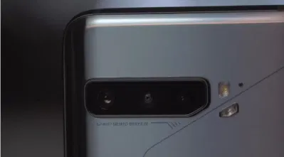 Hệ thống 3 camera sau của ROG 3.