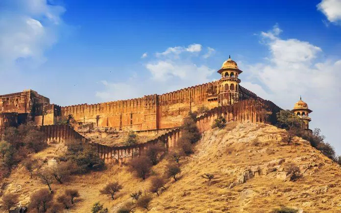 Địa điểm: Pháo đài Bhangarh, Rajasthan, Ấn Độ. (Nguồn: Internet)