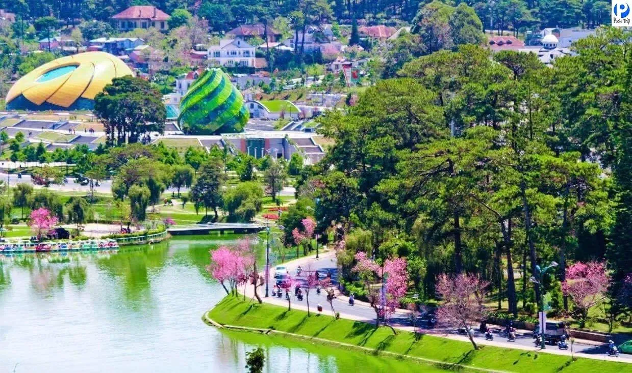 Quảng trường Lâm Viên - Đà Lạt (Ảnh: Internet) Quảng trường Lâm Viên - Đà Lạt (Ảnh: Internet)