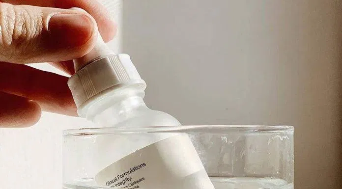 The Ordinary Hyaluronic Acid 2% + B5 Serum là sản phẩm được yêu thích và săn đón. (Nguồn: Internet)