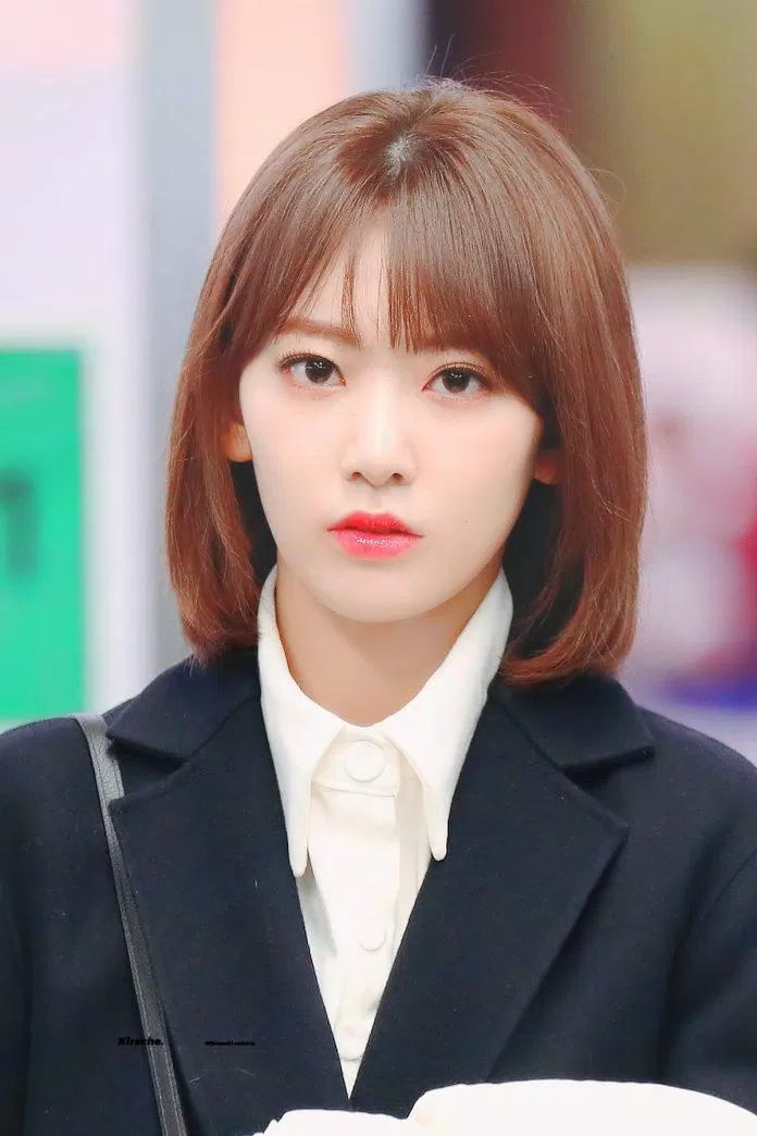 Netizens dành lời khen cho nữ idol khi dám đối diện với đề tài được cho là "nhạy cảm" trong giới. (Nguồn: Internet) Netizens dành lời khen cho nữ idol khi dám đối diện với đề tài được cho là "nhạy cảm" trong giới. (Nguồn: Internet)