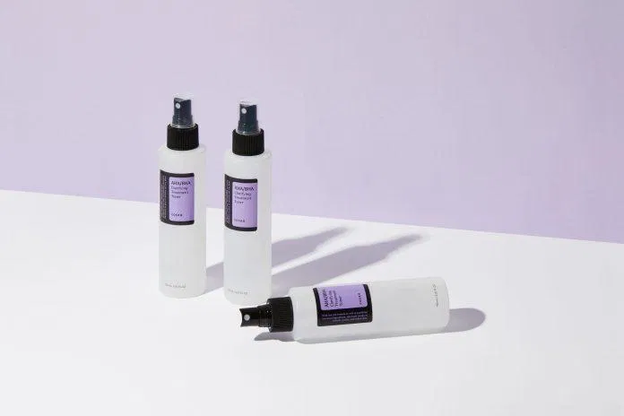 Cosrx AHA / BHA Clarifying Treatment Toner . (Nguồn: Internet)